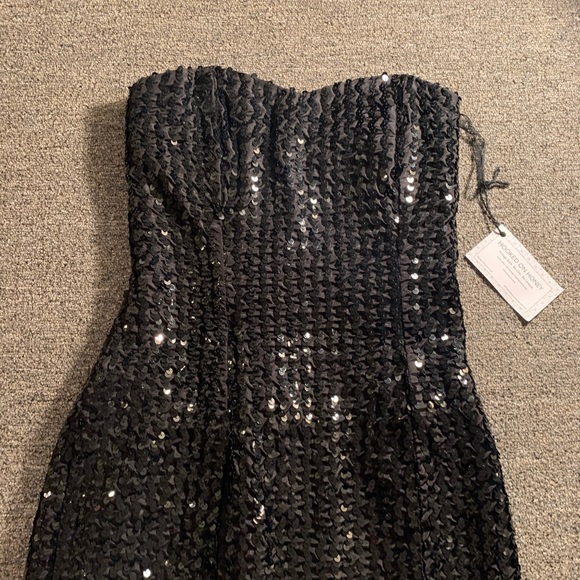 ✨ Strapless Sparkly Sequin Mini Dress | Party • Holiday • Date Night ✨ - Picture 7 of 12